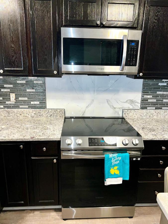 Luxury Townhome Jacksonville, Nc Extérieur photo
